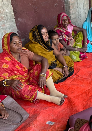 Compression stockings for 25 people